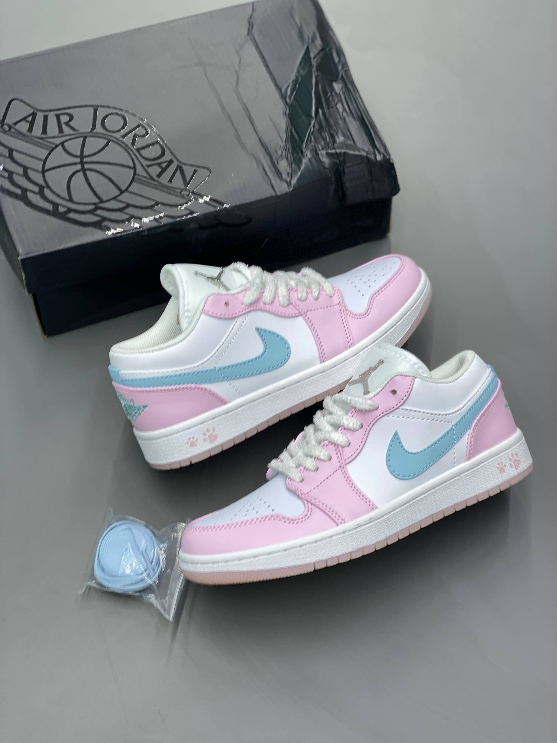 کتونی : مدل جردن وان Air Jordan) 1) ترکیب رنگ برای هر استایلی — تصویر ۴