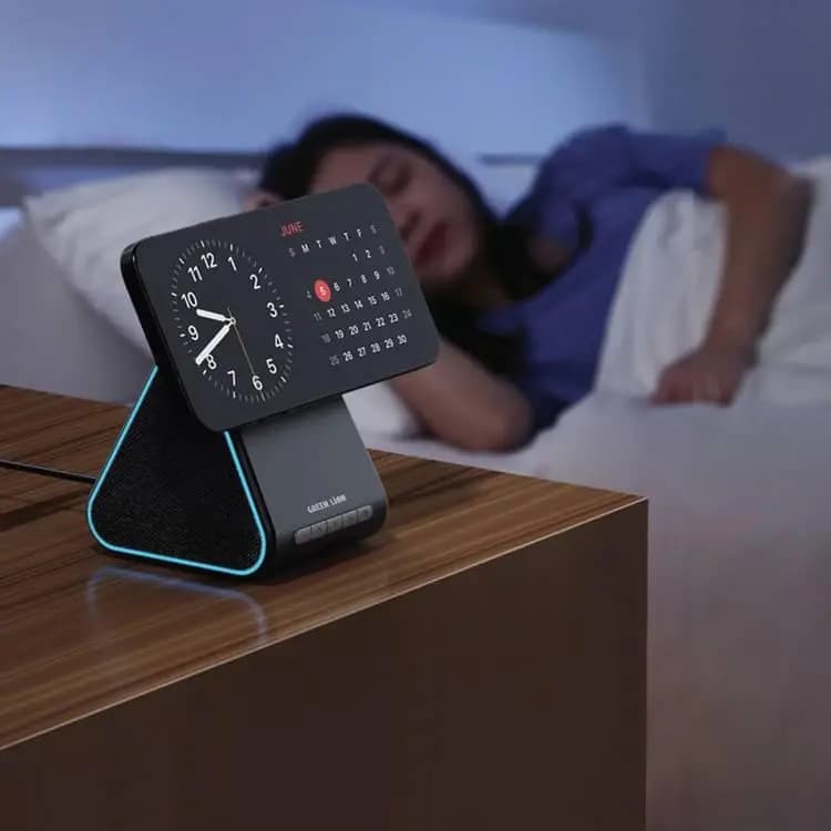 اسپیکر، شارژر و استند گوشی مگ تریو گرین لاین Mag Trio Speaker, charger, phone stand — تصویر ۳