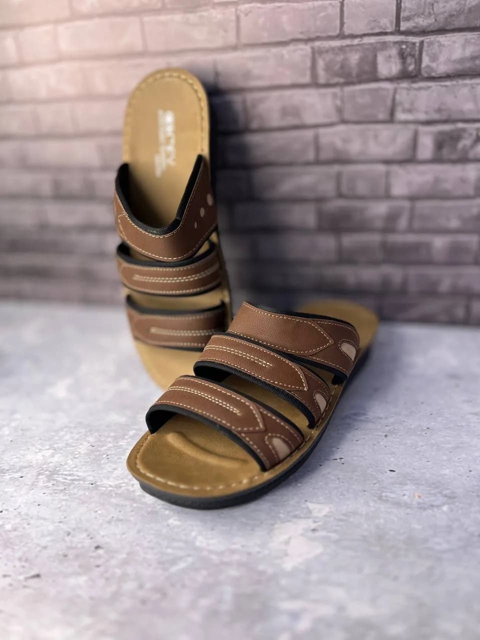 صندل مردانه سه‌بنده چسبی اسکیچرز — تصویر ۳
