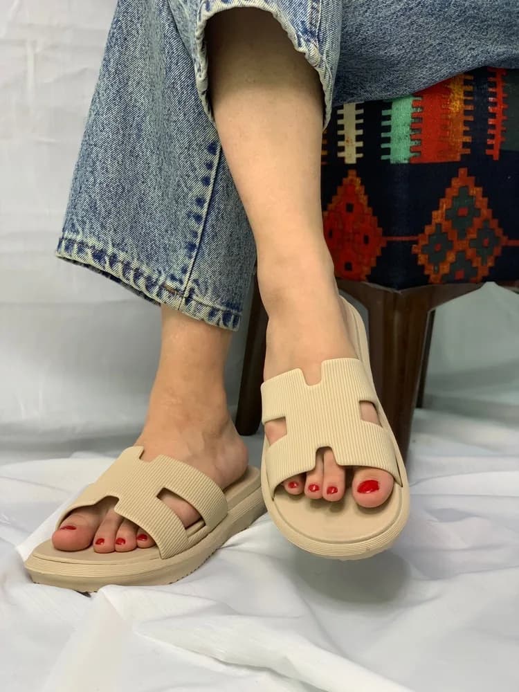 دمپایی زنانه پلیسه راحت و شیک — تصویر ۳