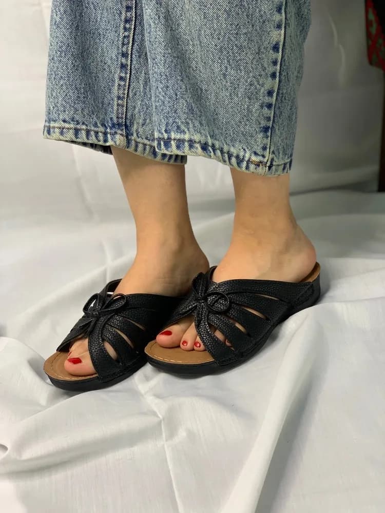 دمپایی زنانه مشکی راحتی گره‌دار — تصویر ۲