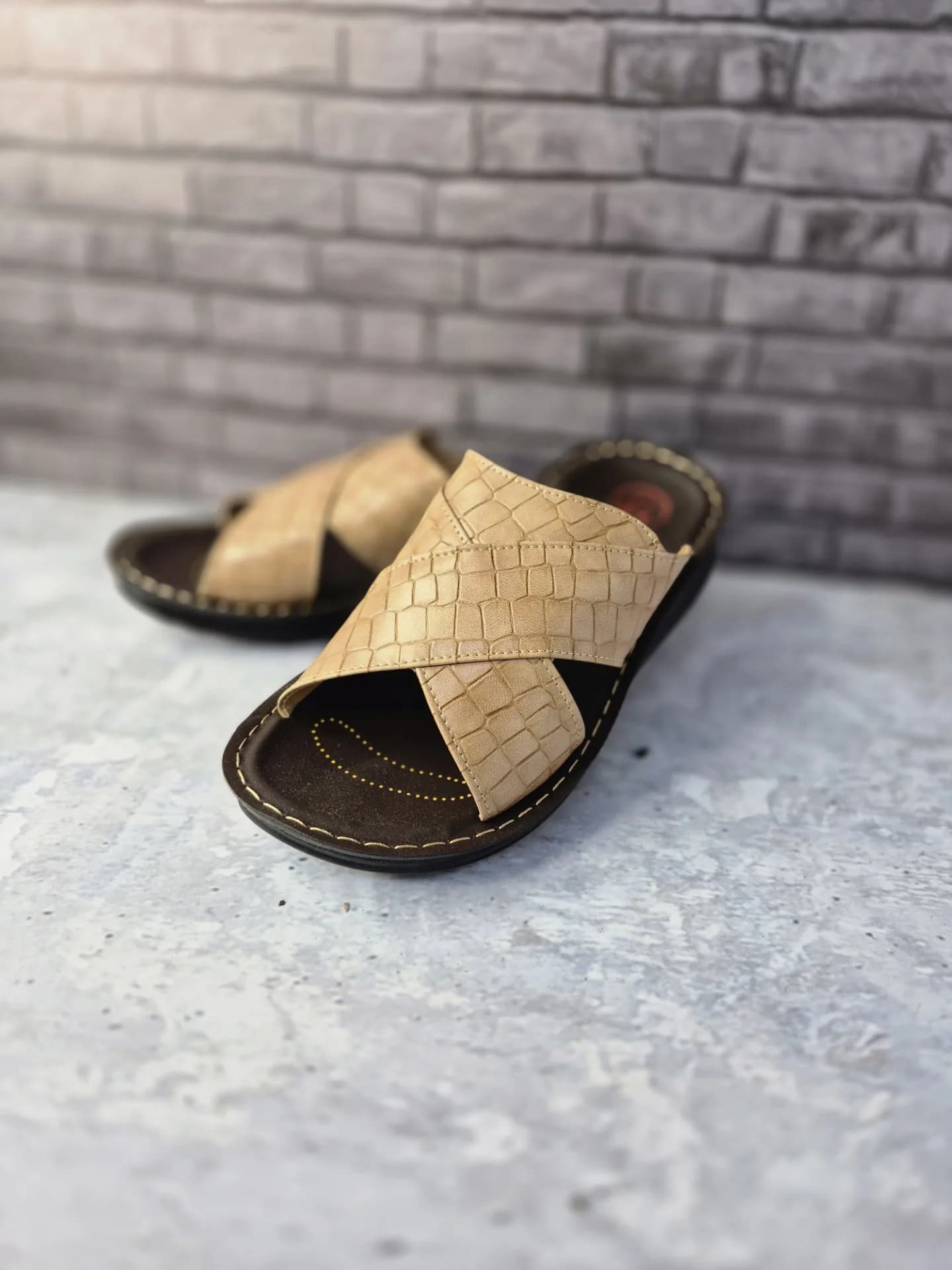 دمپایی مردانه طرح پوست ماری — تصویر ۲