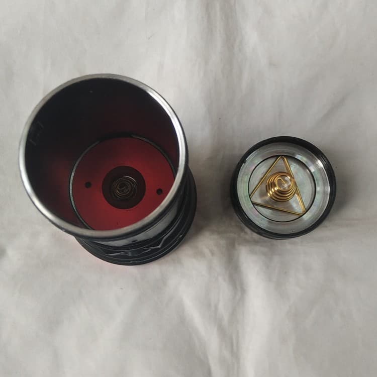 چراغ قوه اسمال سان مدل ZY-T235 — تصویر ۱۰
