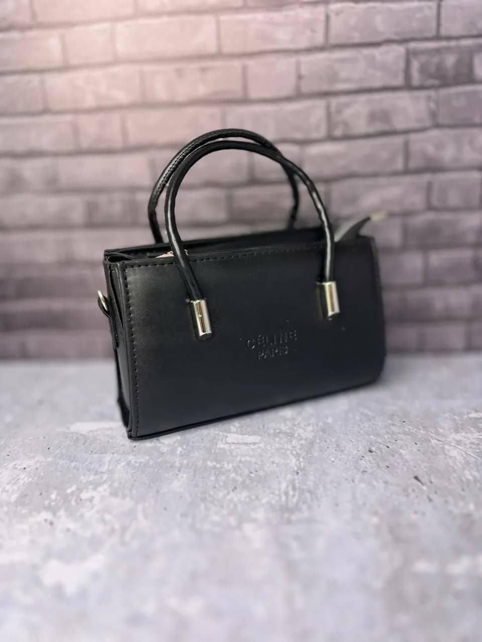 کیف دوشی و دستی زنانه وستا با دستهٔ فلزی — تصویر ۲