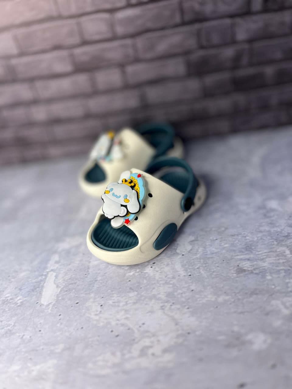 دمپایی بچه گانه طرح کارتونی چرخشی — تصویر ۴