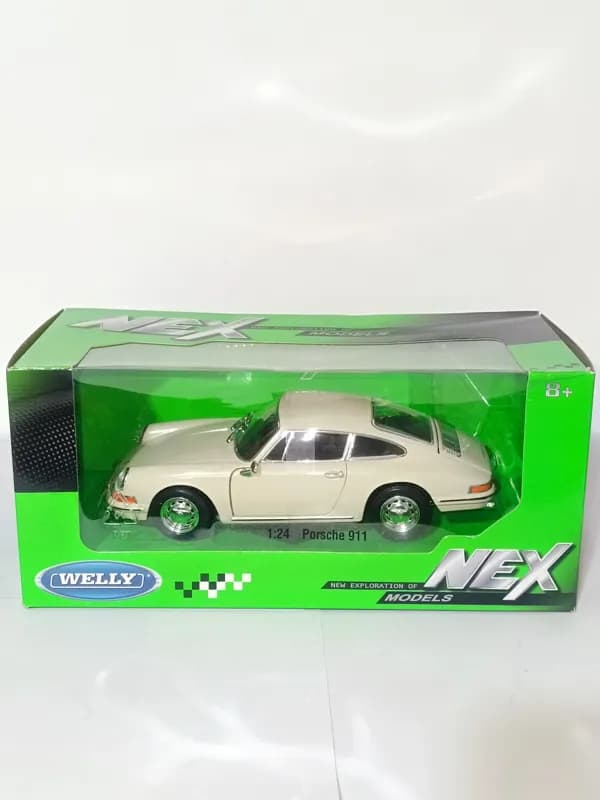 ماکت ماشین porsche 911 1.24 برند WELLY
