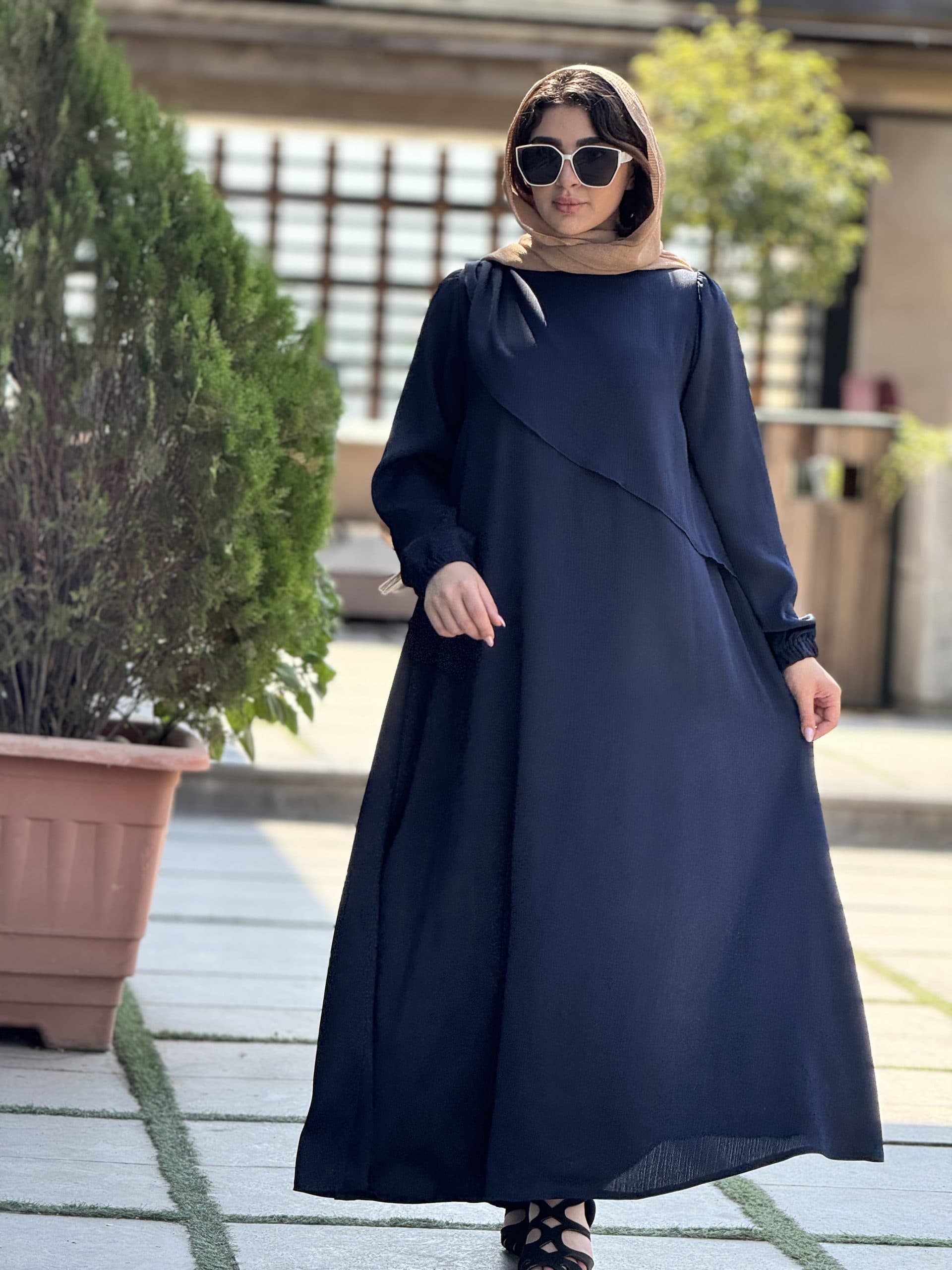 مانتو عبایی زنانه مدل پردیس — تصویر ۶