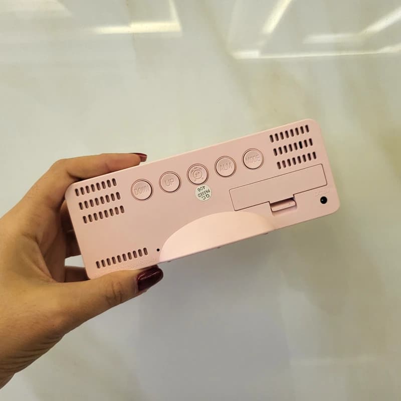 ساعت دیجیتال رومیزی طرح چوب — تصویر ۷