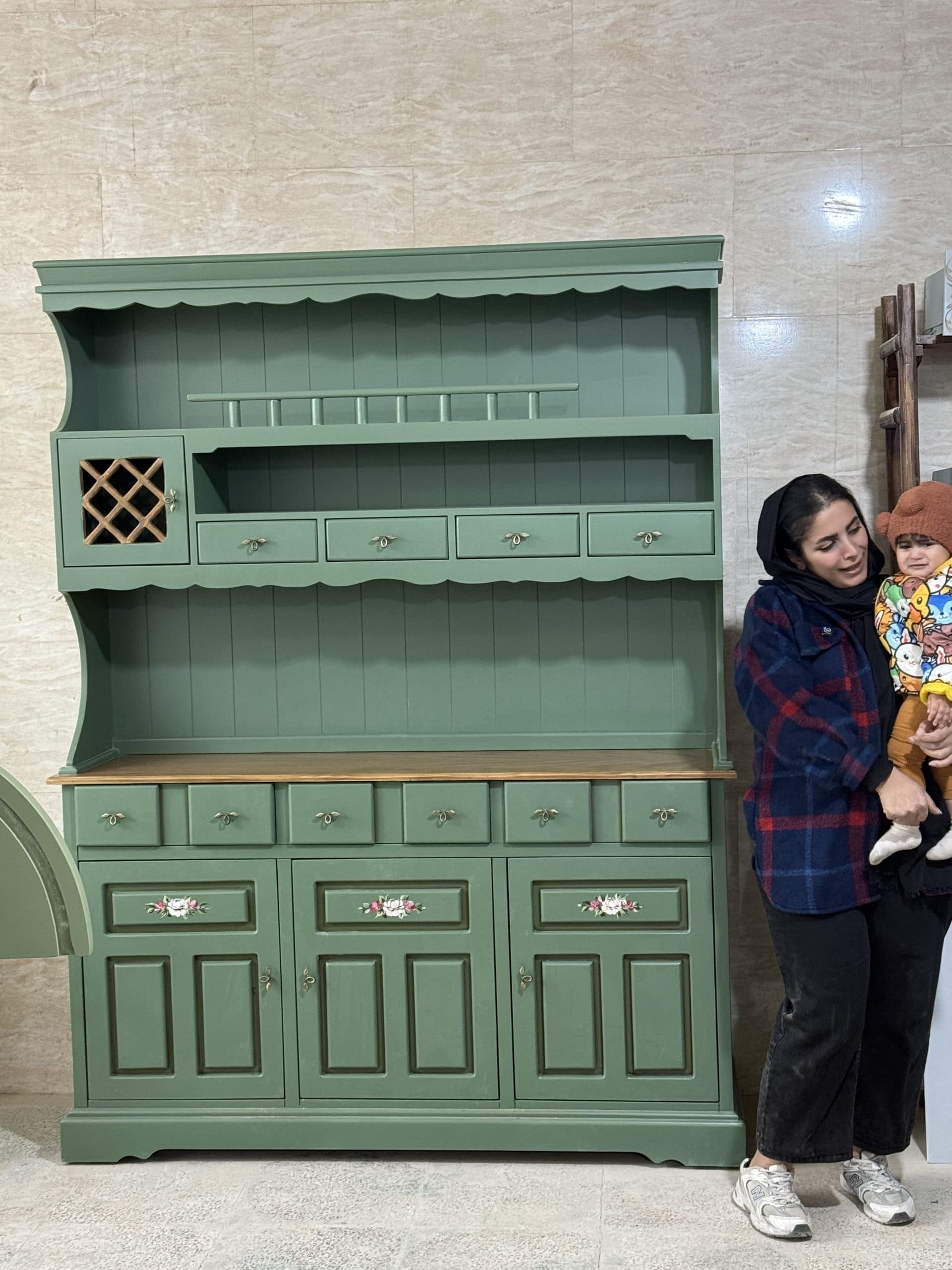 کافی بار آیلین سبز