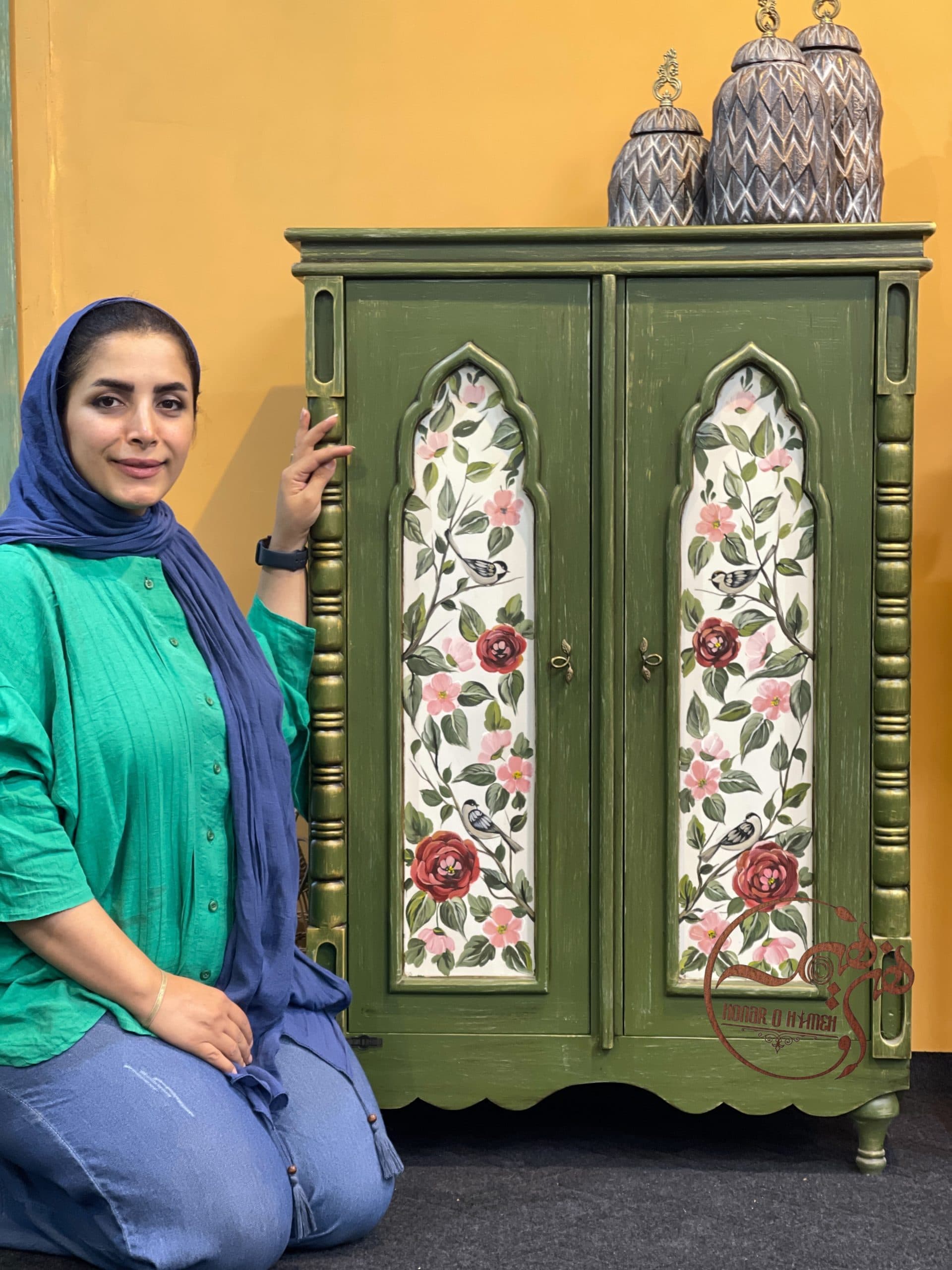 جاکفشی رز سبز با نقاشی پر