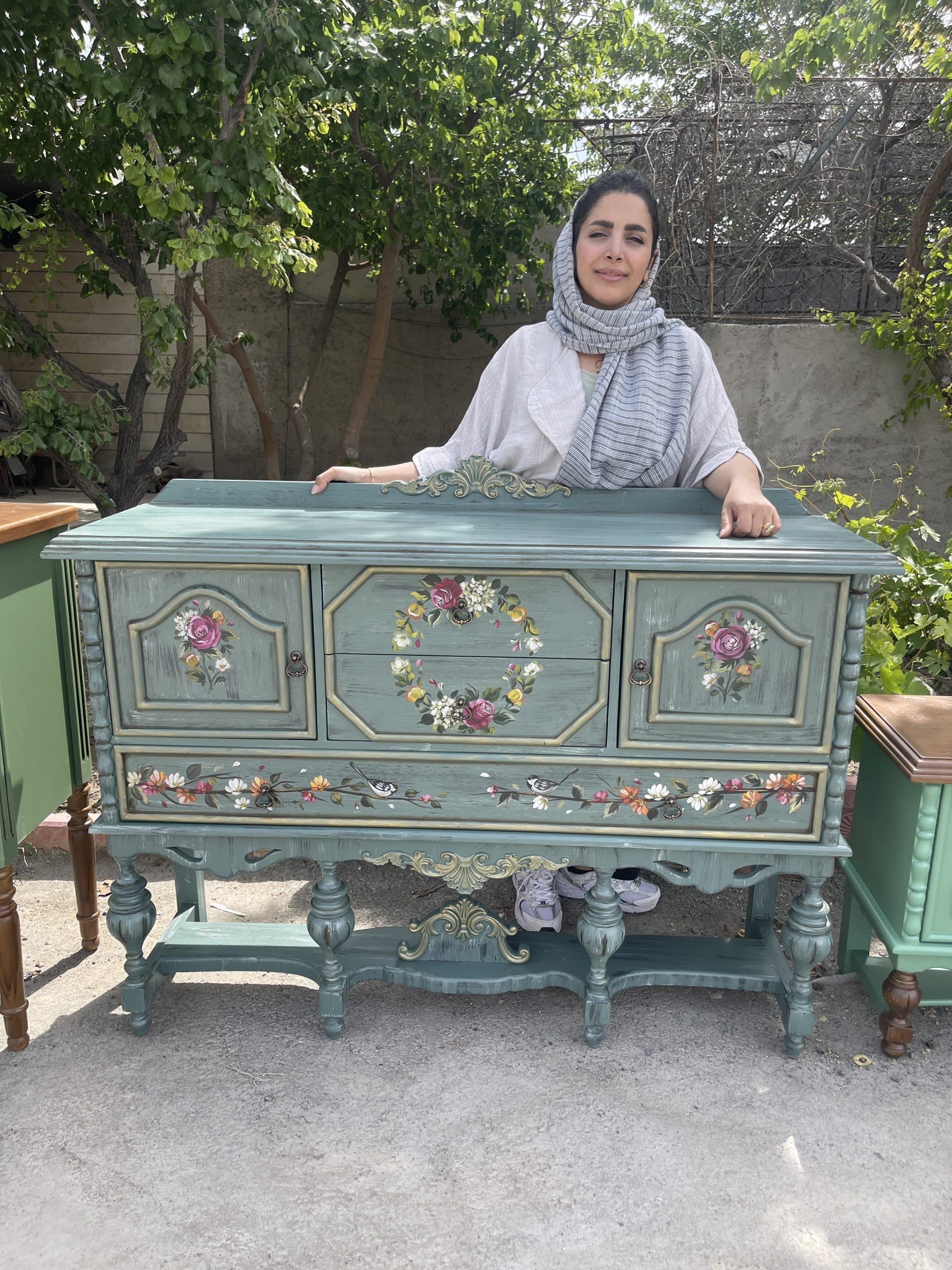 کنسول زنبق سبز پتینه