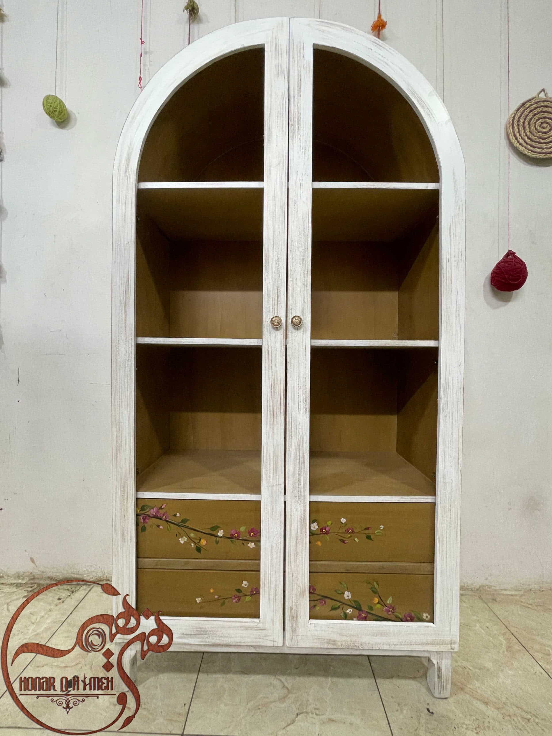 بوفه کتابخانه محرابی