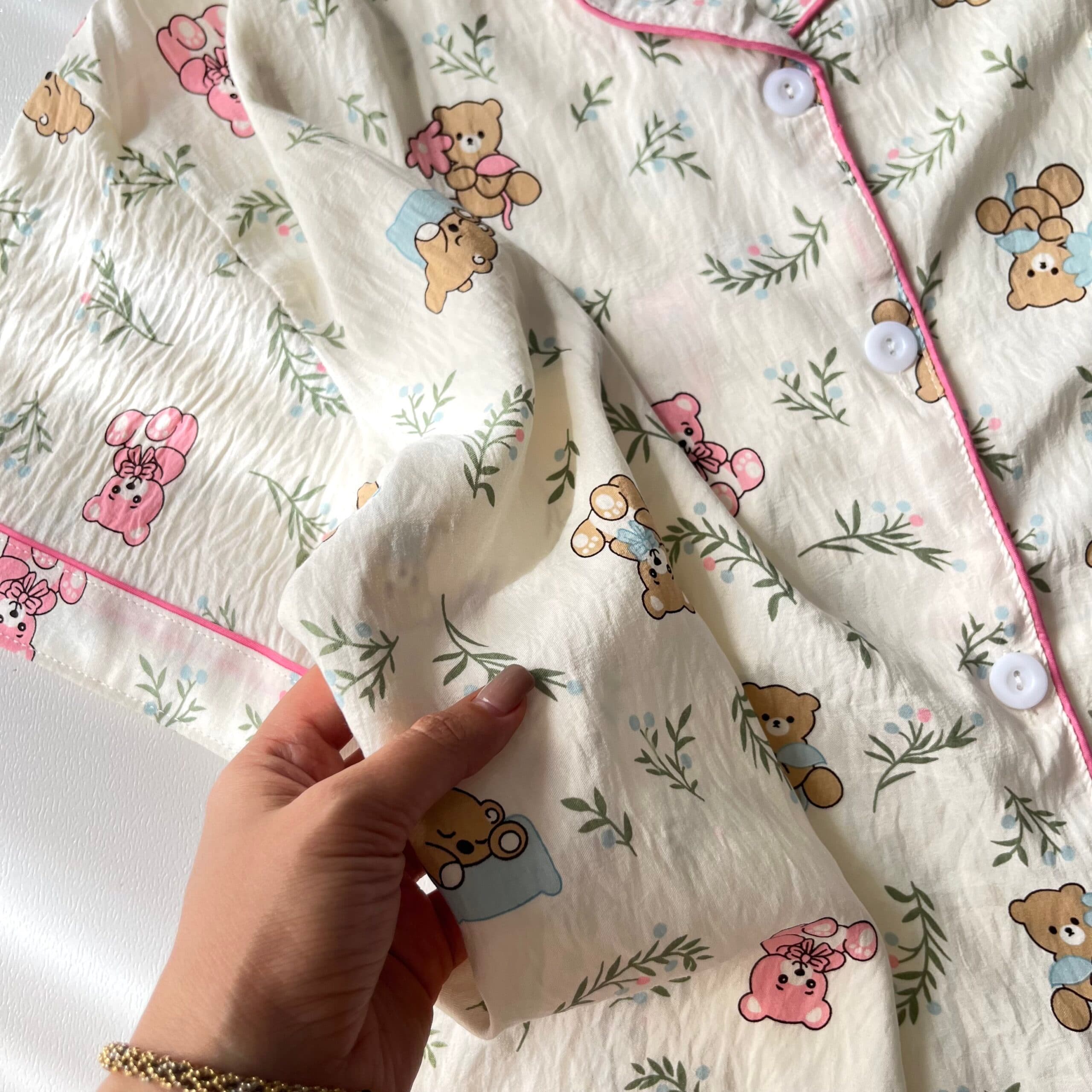 ست بلوز و شلوار و شلوارک نخی موسلین طرح خرس مهربون — تصویر ۵