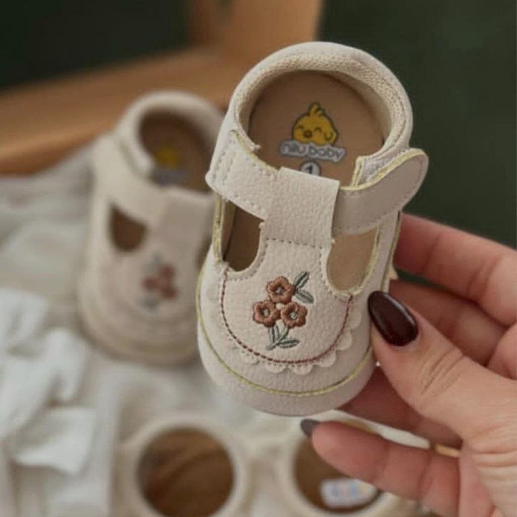 پاپوش نوزادی دخترانه مدل Flower — تصویر ۵