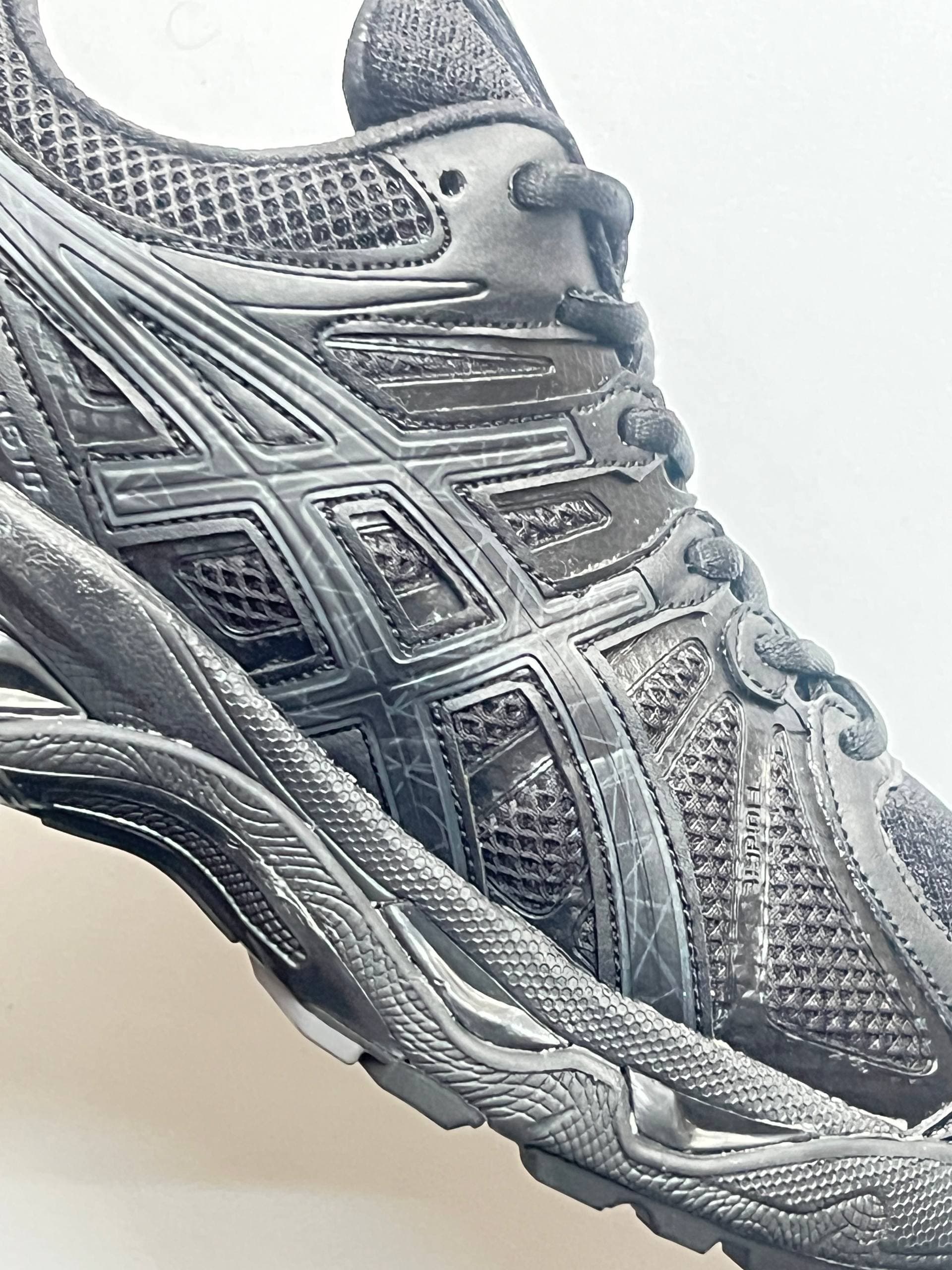 کتونی مردانه اسیکس Gel Nimbus 15 مشکی‌ — تصویر ۶
