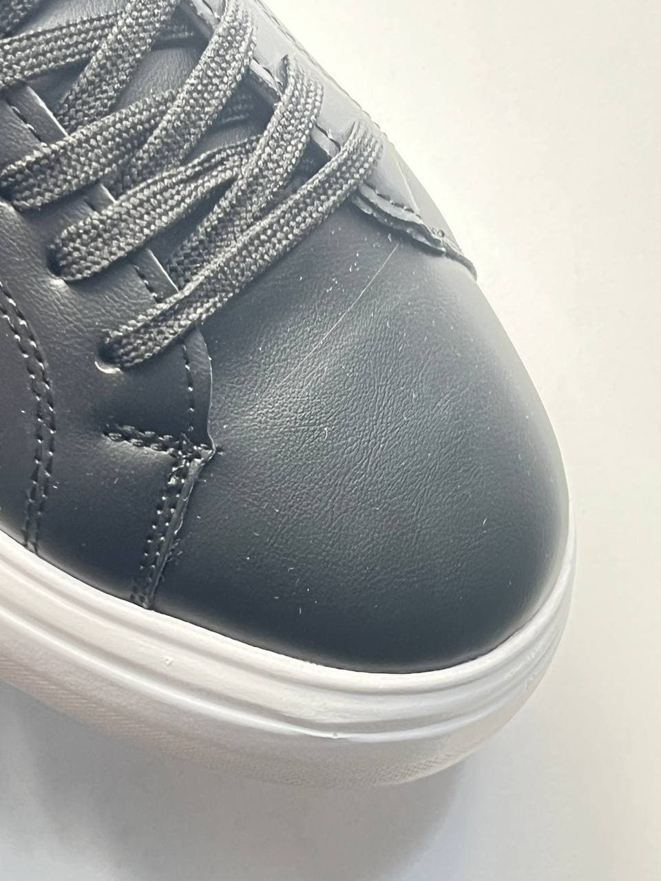 کفش کتونی مردانه زارا مشکی سفید ZARA — تصویر ۴