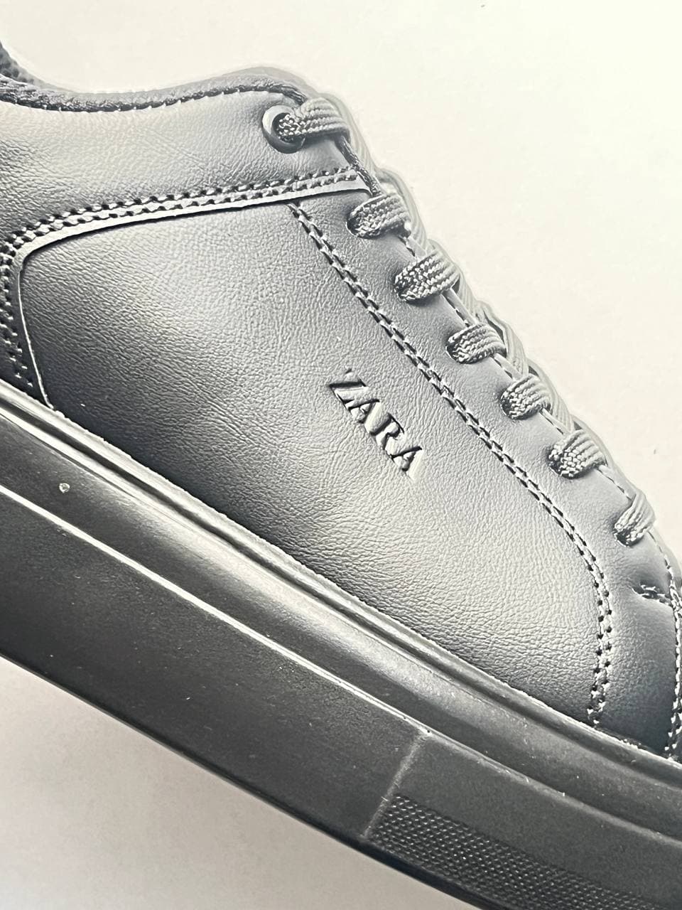 کفش کتونی مردانه زارا مشکی ZARA — تصویر ۶