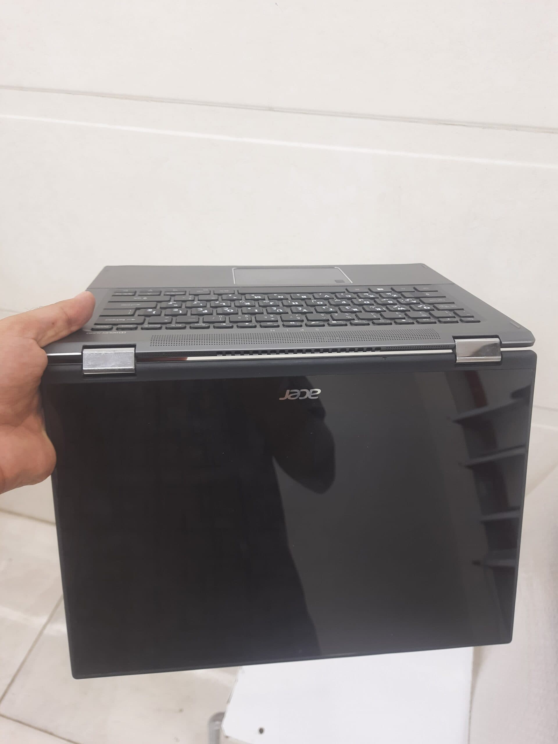 لپ تاپ لمسی Acer Spin 5 SP513-52N | Core i5 نسل 8 | رم 8 گیگ | SSD 256 | چرخش 360 درجه — تصویر ۲