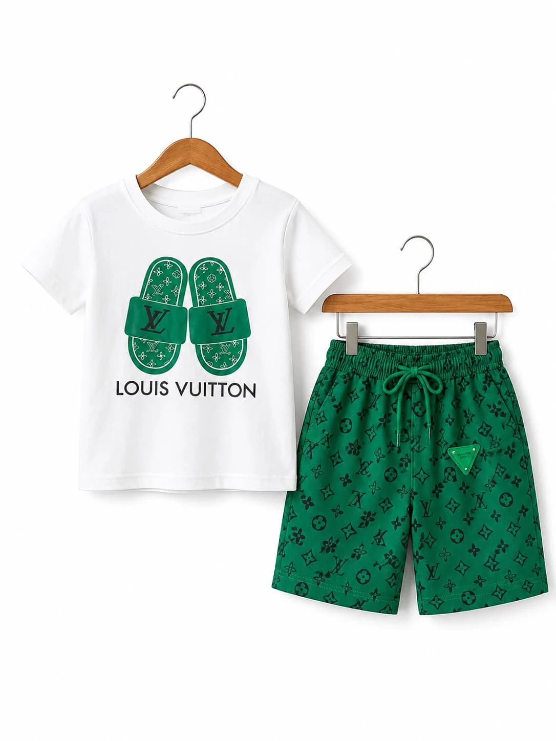 ست تیشرت شلوارک بچگانه طرح LOUIS VUITTON — تصویر ۲