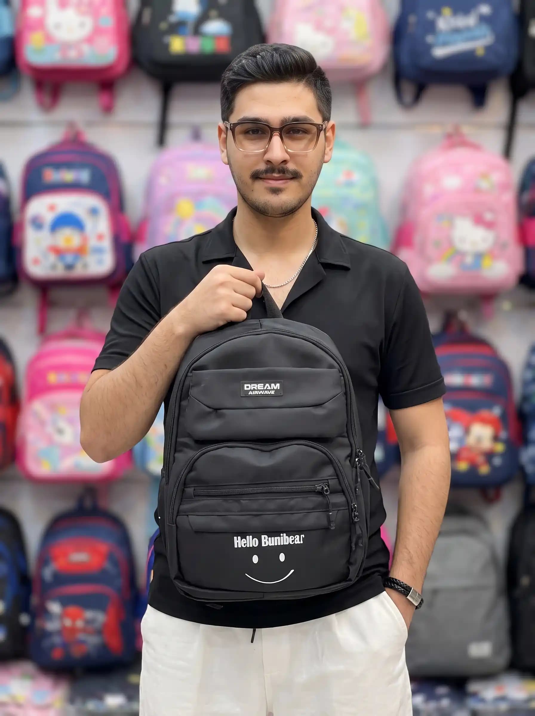 کوله پشتی طرح لبخند مشکی فانتزی و اسپرت کد 10224 — تصویر ۲