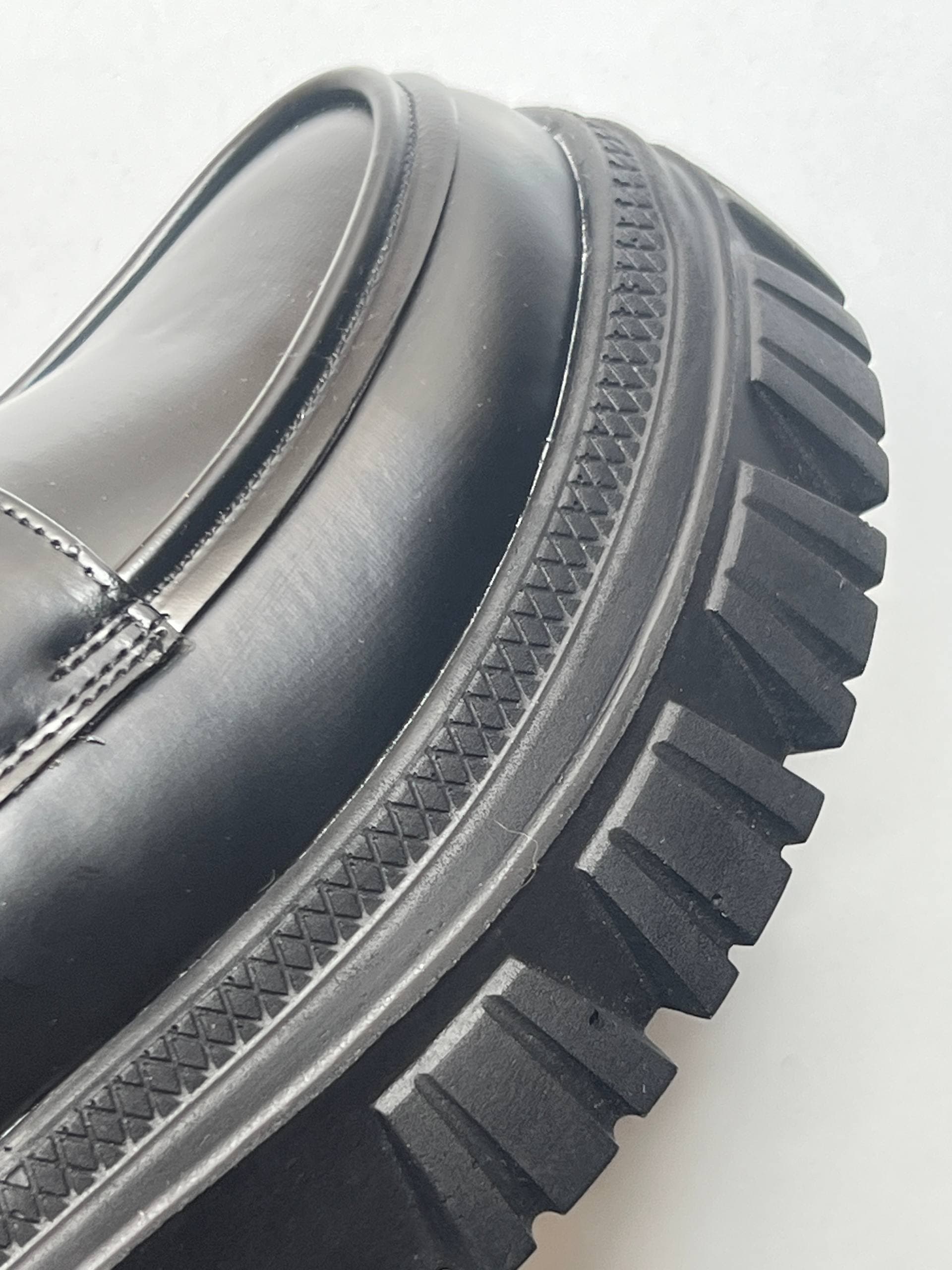 لوفر مردانه دکتر مارتینز طرح ساعتی DR.Martens — تصویر ۵