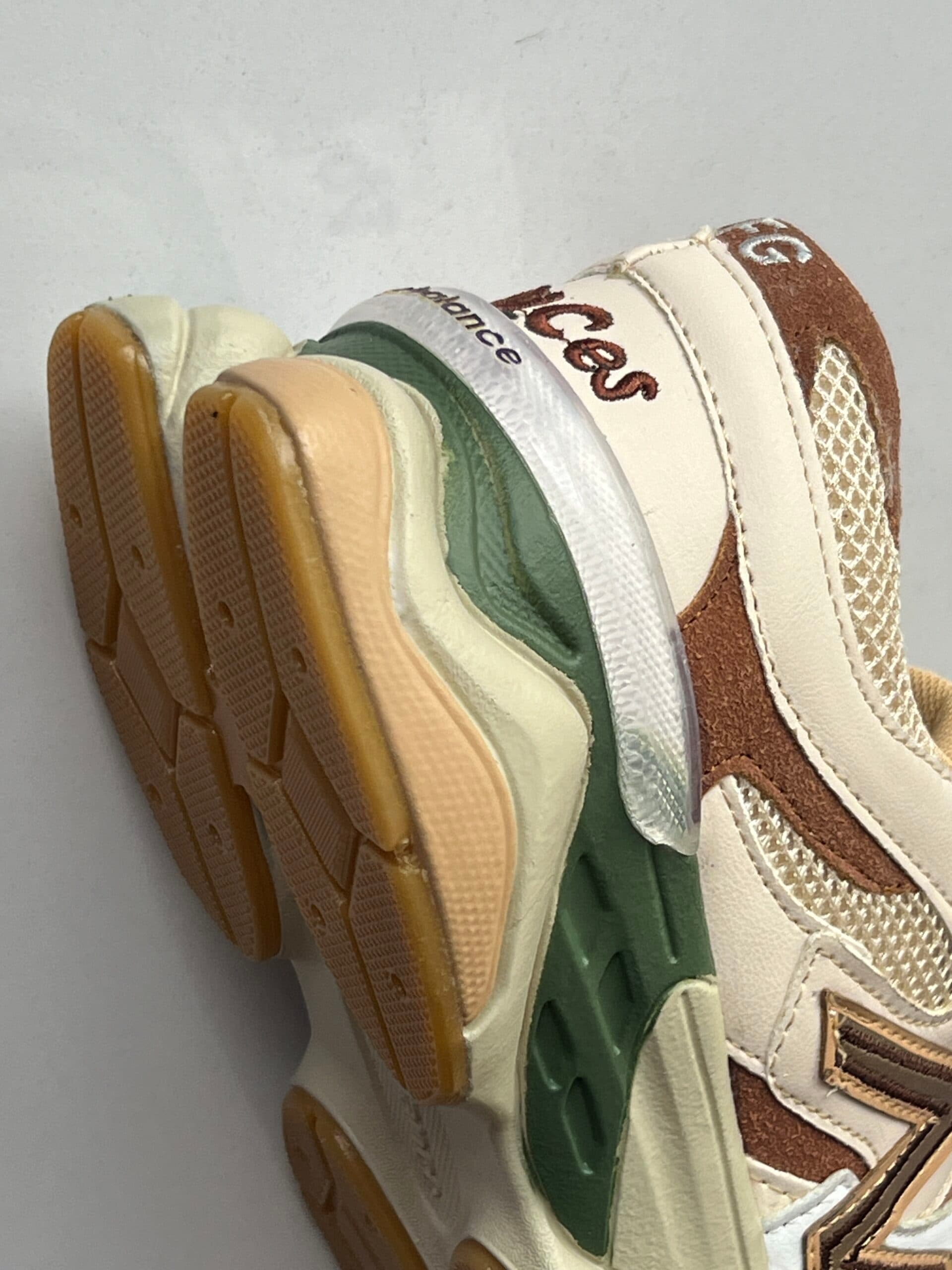 نیوبالانس 9060 اصل | New Balance 9060 — تصویر ۴