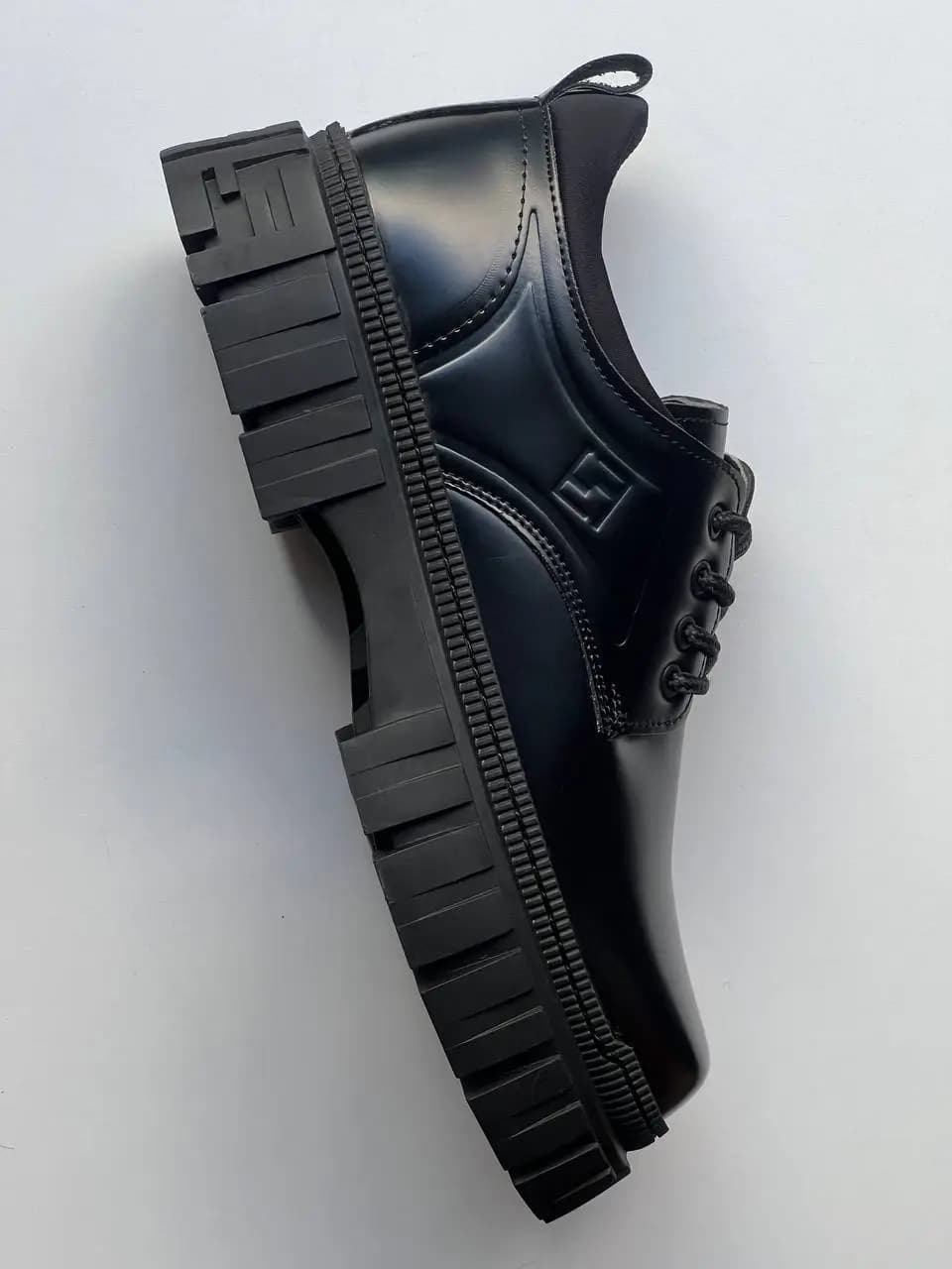 لوفر مردانه فندی کفش شیک Fendi اصل — تصویر ۲