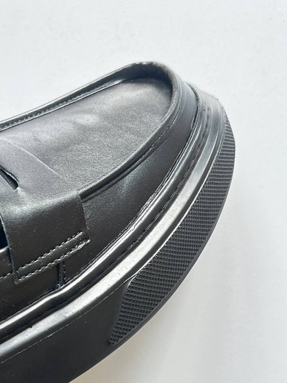 لوفر مردانه بوتگا ونتا Bottega Veneta Men’s Loafer — تصویر ۳