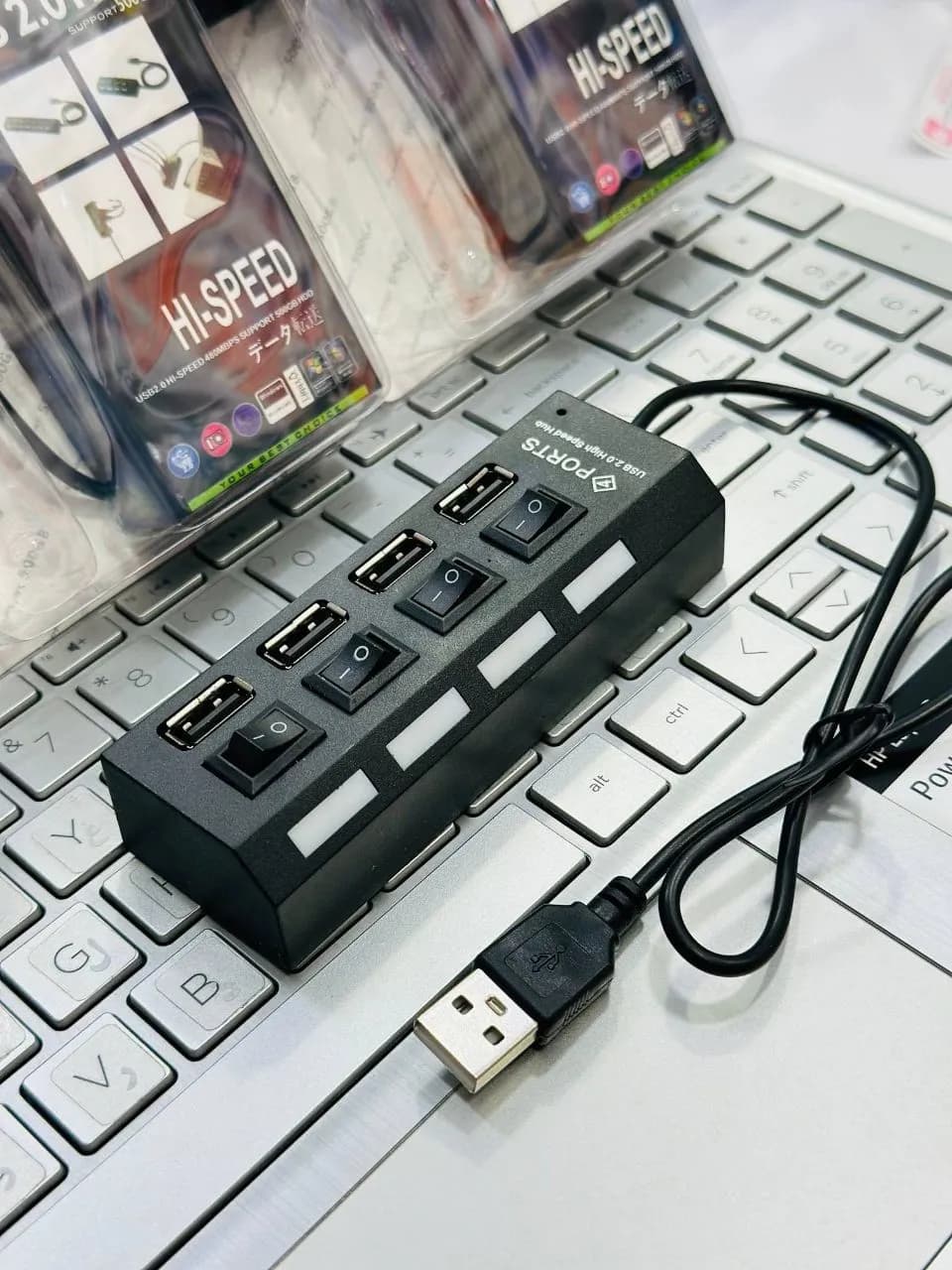 هاب 4 پورت USB کلیددار — تصویر ۳