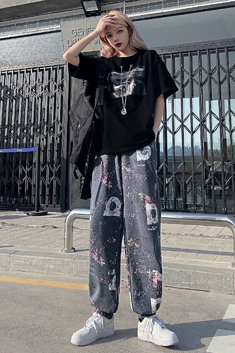 تیشرت گردنبندی — تصویر ۳
