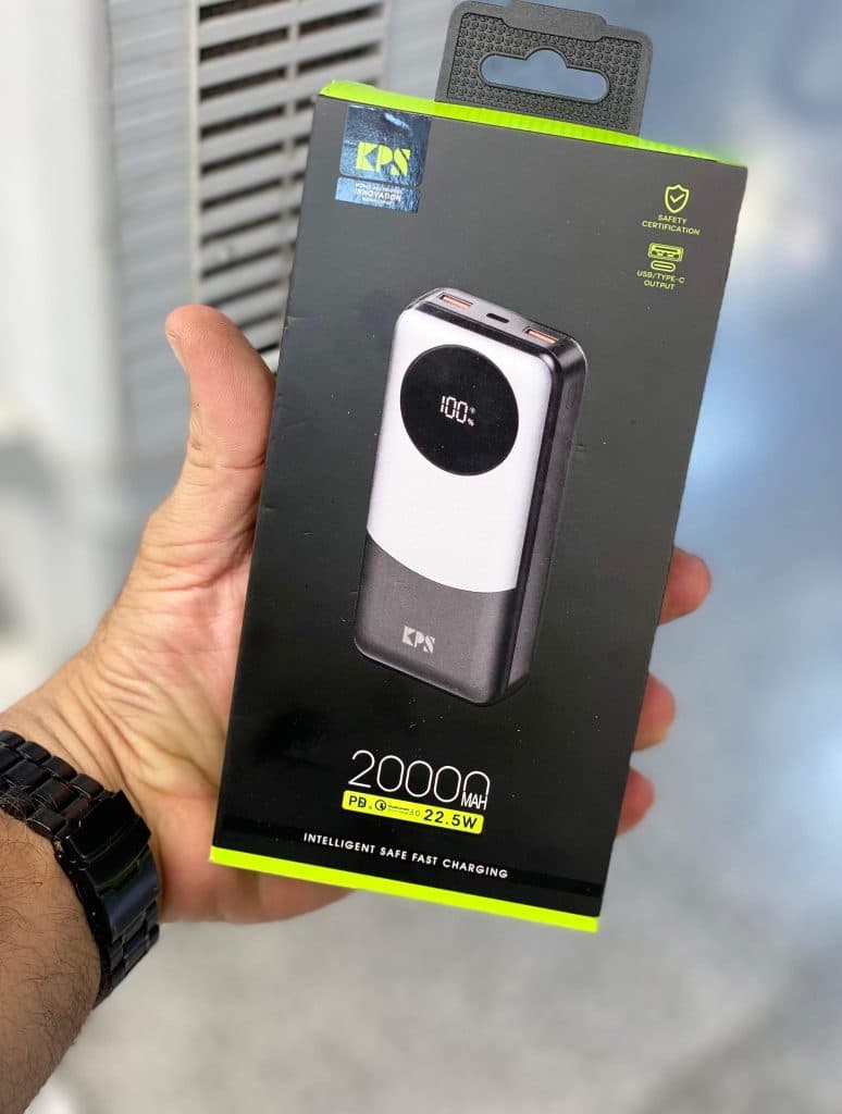 پاوربانک KPS مدل KPG-202 ظرفیت ۲۰۰۰۰ میلیآمپر فست شارژ دو خروجی با نمایشگر LED — تصویر ۳