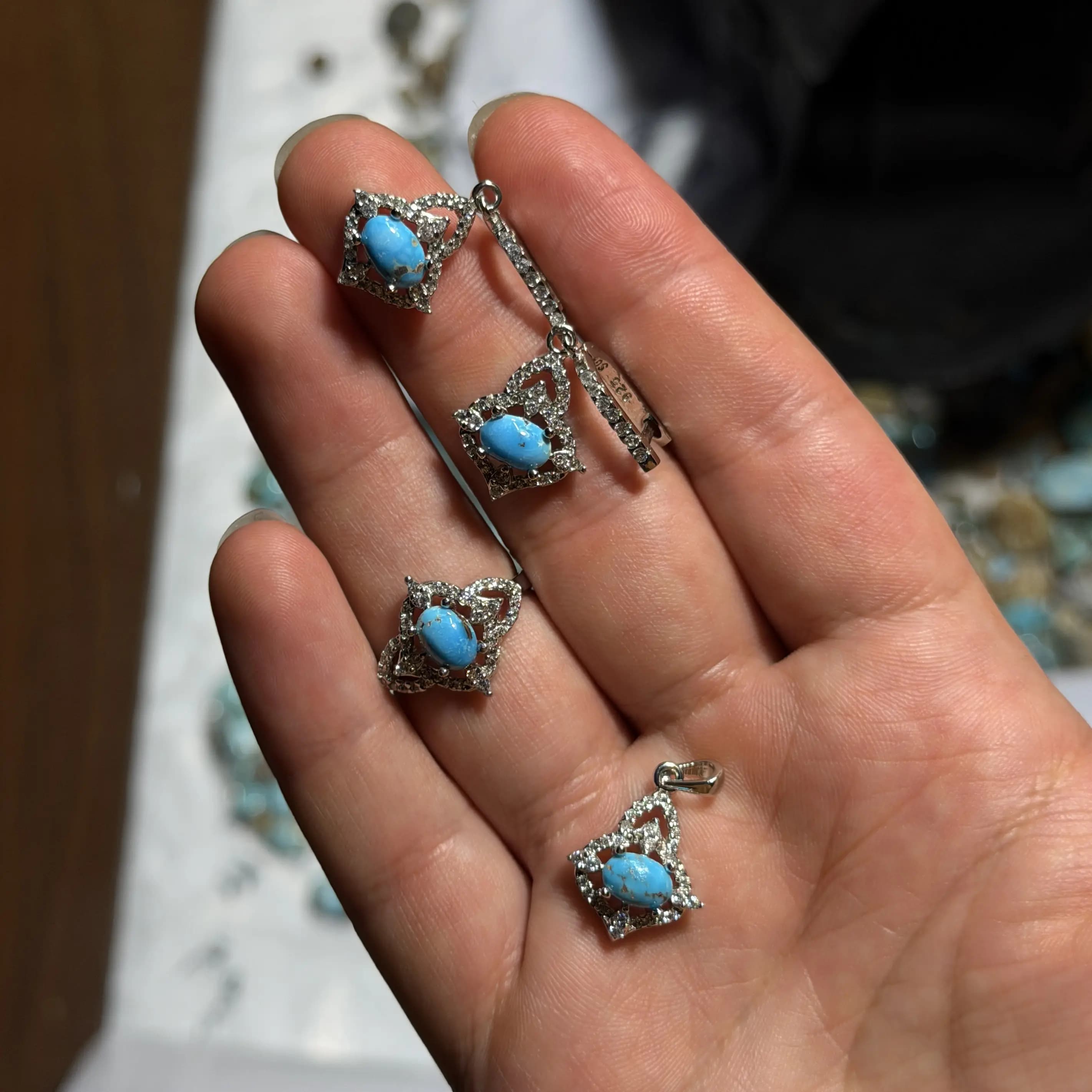 نیم ست فیروزه با رکاب نقره کد2723 — تصویر ۲