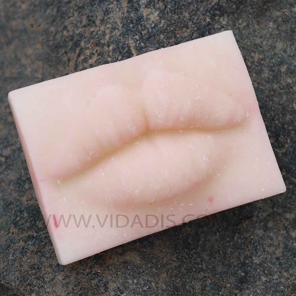 قالب سیلیکونی لب — تصویر ۳
