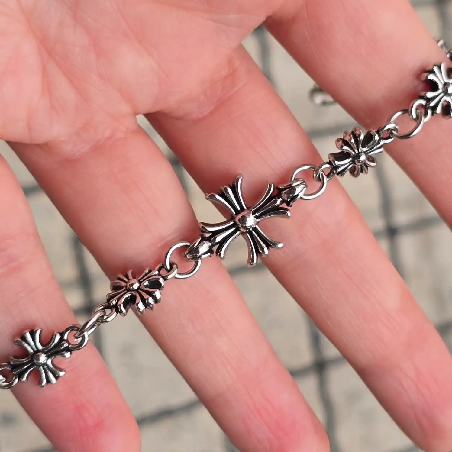 دستبند کروم هارتز | Chrome Hearts — تصویر ۲