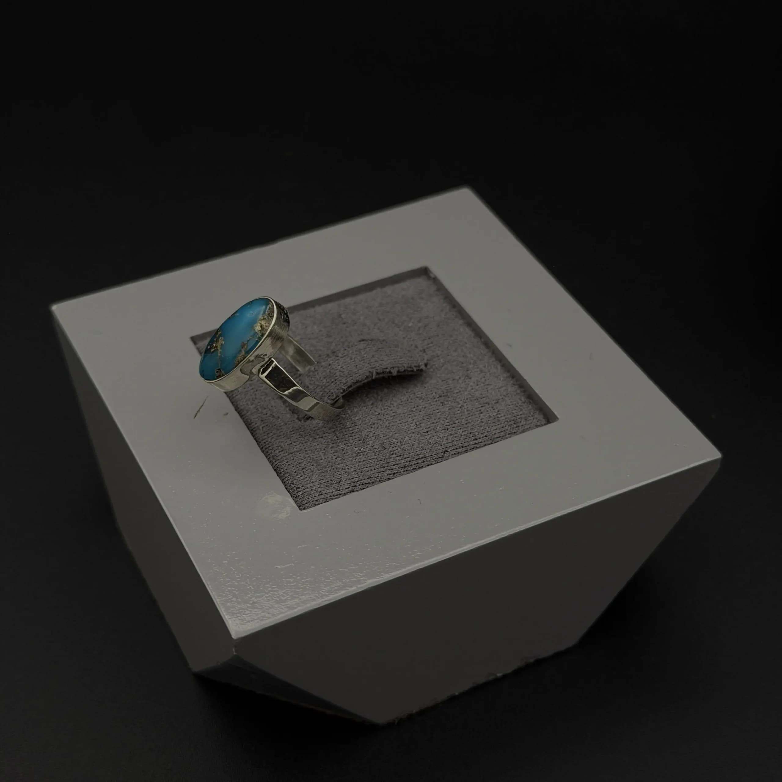 انگشتر فیروزه اصل نیشابوری کد2624 — تصویر ۲