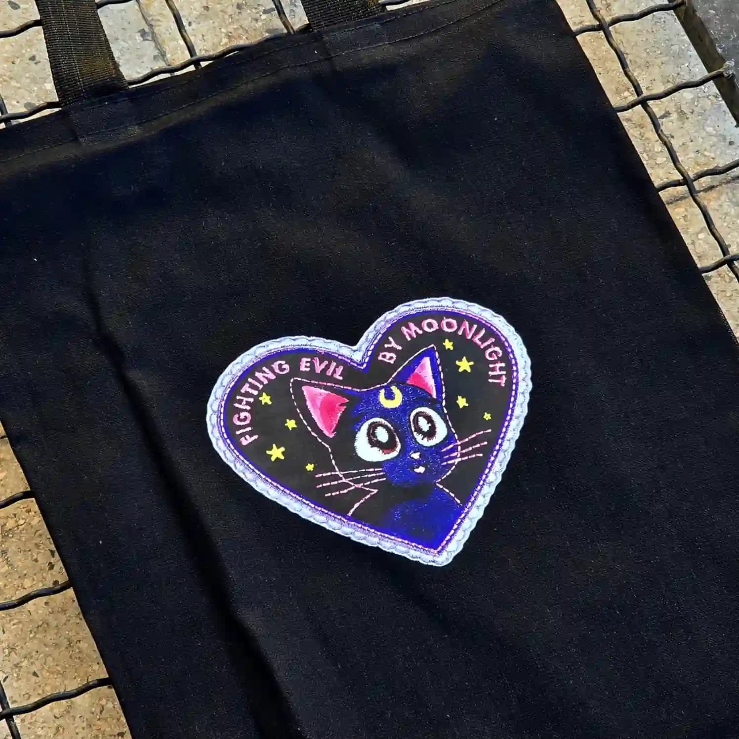 توت بگ پینترستی مشکی | گربه ماه پیشونی | FIGHTING EVIL BY MOONLIGHT 🌙🐈‍⬛✨ — تصویر ۲