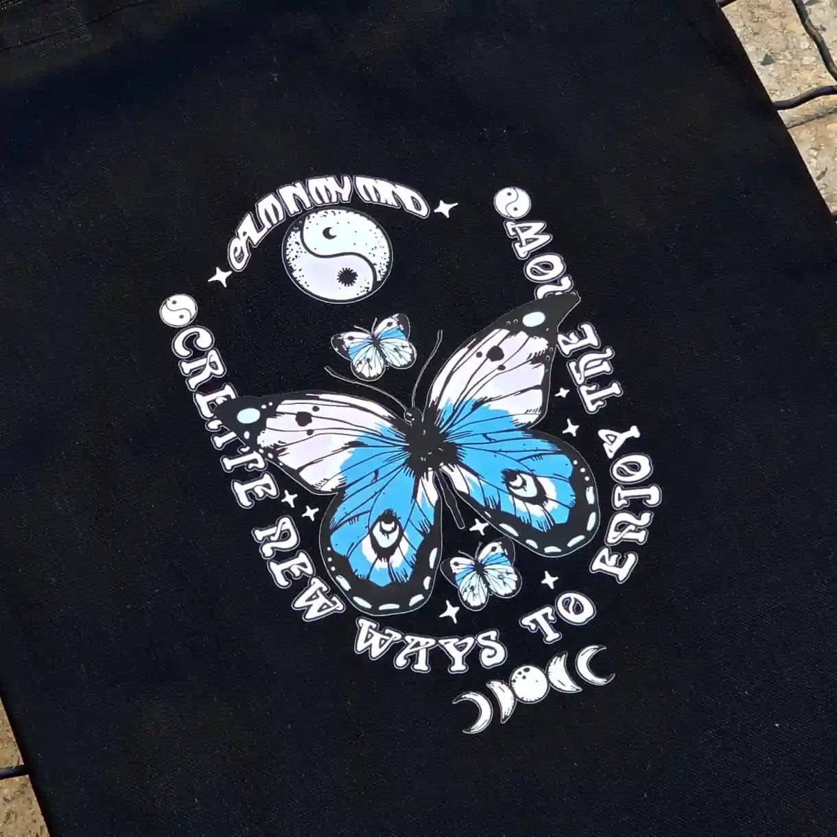توت بگ پینترستی مشکی | CREATE NEW WAYS TO EXIST 🦋🌙 — تصویر ۲