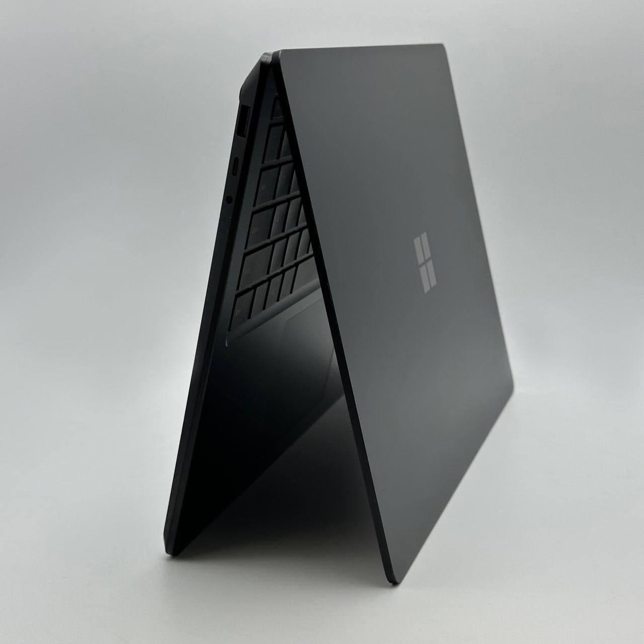 CPU i7 – 1265U / RAM 16G DDR5 / SSD 512G / VGA intel / 13.5 inch 2K touch / سرفیس لپتاب 5 _ Surface laptop 5 — تصویر ۴
