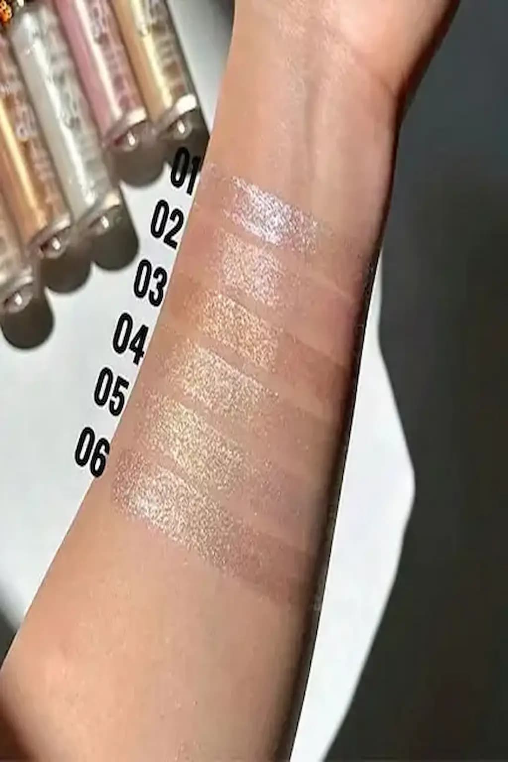 هایلایتر مایع مدل Star Glow شماره 04 رنگ رزگلد(اورجینال) — تصویر ۲