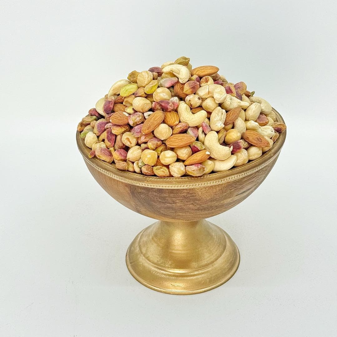 اجیل چهارمغز خام فندقی