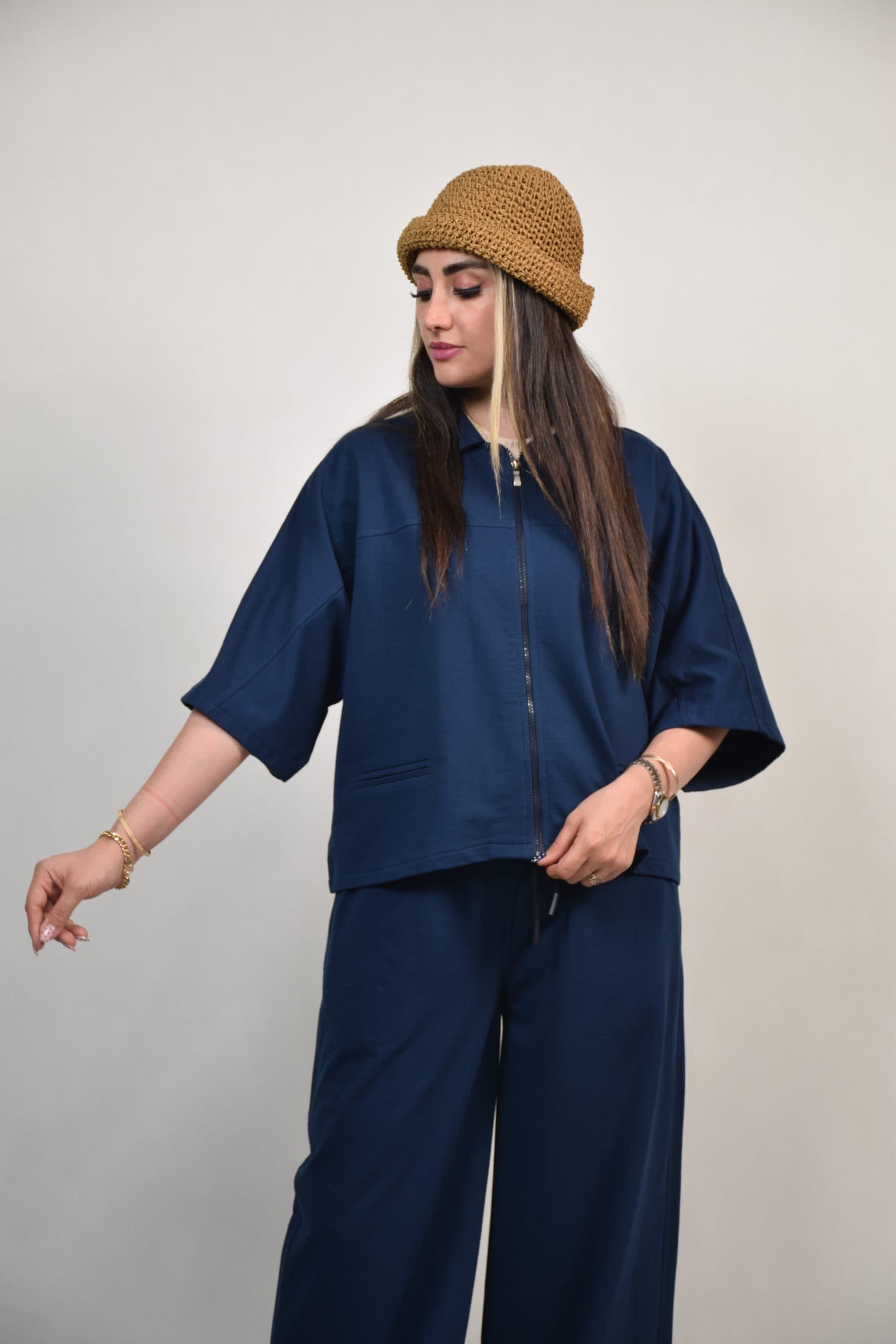 ست شومیز باکسی و شلوار جاگر آوینا