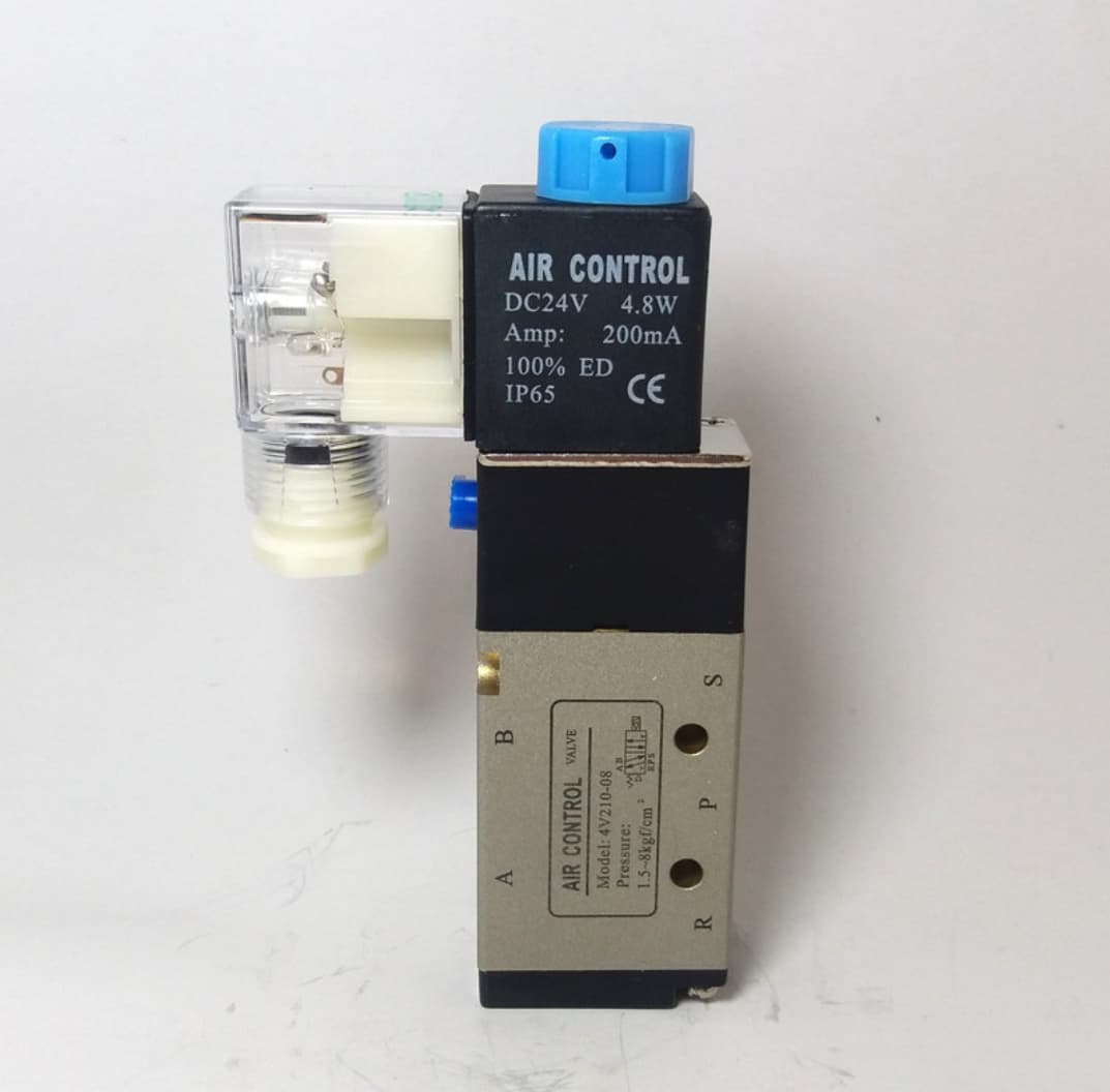 شیر برقی پنوماتیک ایر کنترل مدل 4v210-08-1/4-24v (کپی)