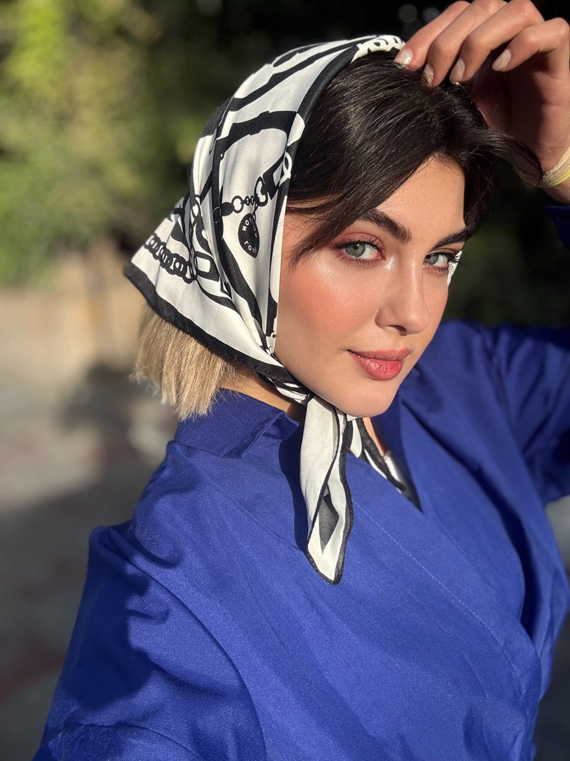 مینی اسکارف ابریشم توییل ۰۲۱۱۷ — تصویر ۲