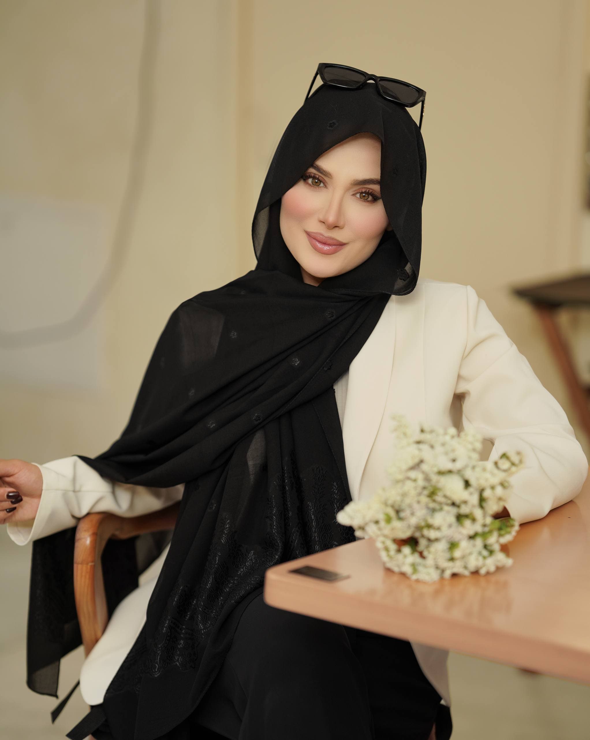 شال حریر گل برجسته ۰۲۰۵۶ — تصویر ۴
