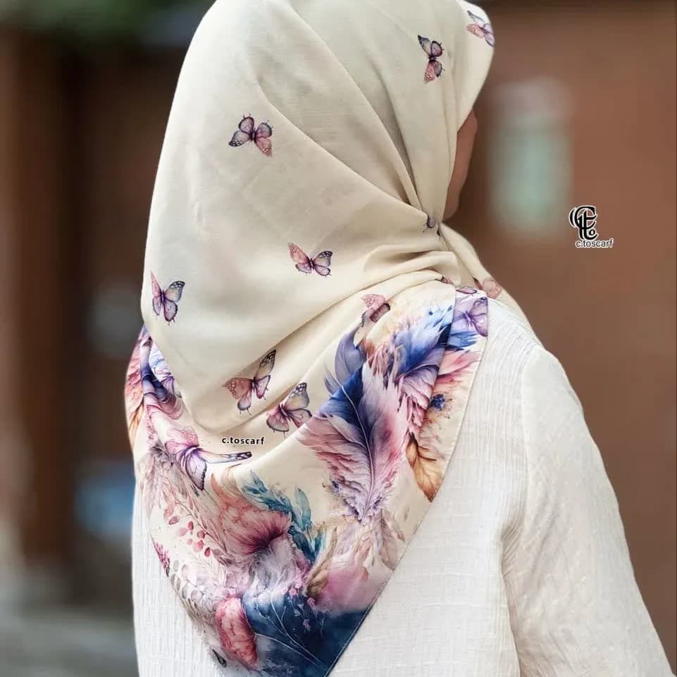 روسری نخی کاستوم طرح پردیس قواره 110 — تصویر ۳