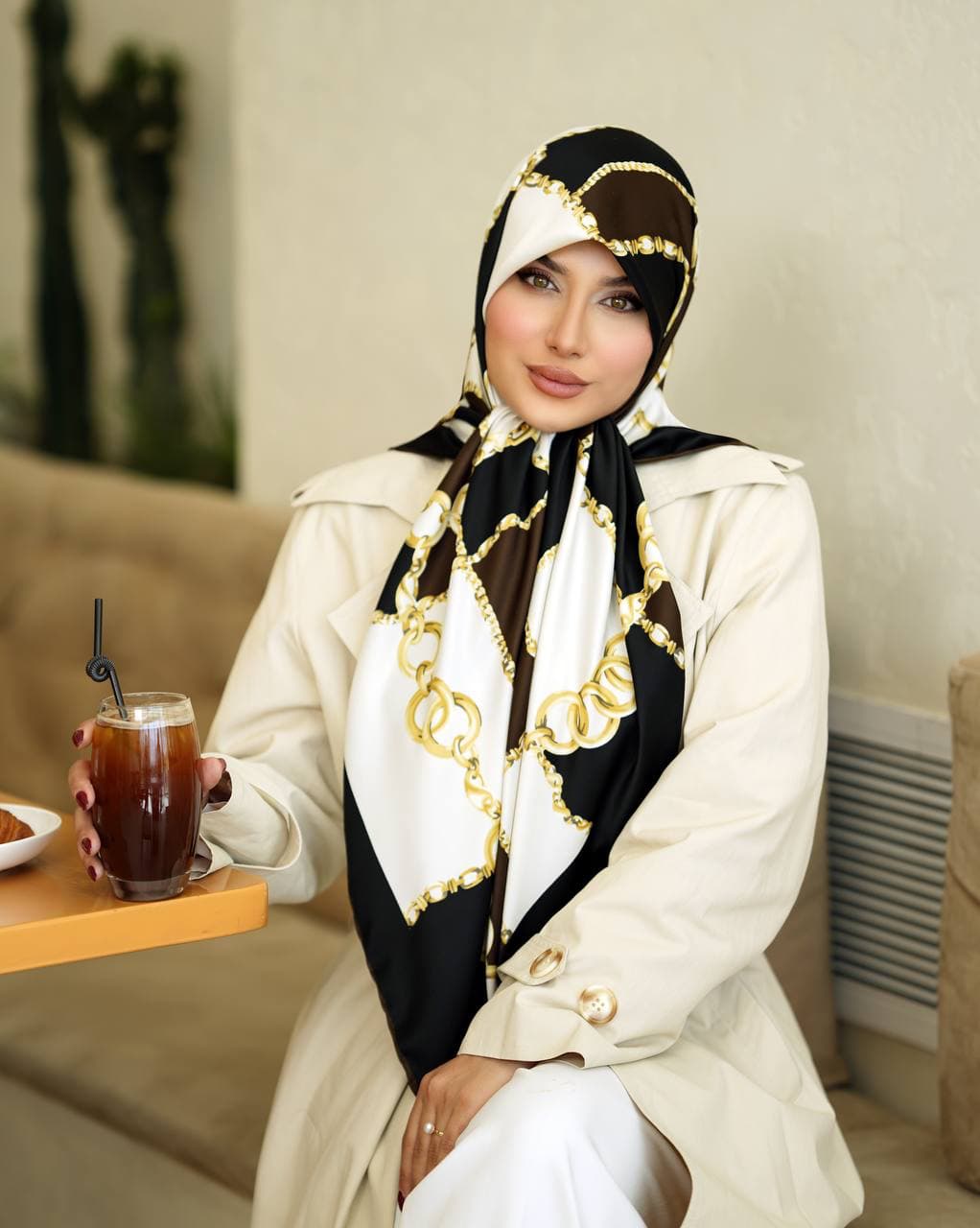 روسری ابریشم توییل ۰۱۹۴۵ — تصویر ۳