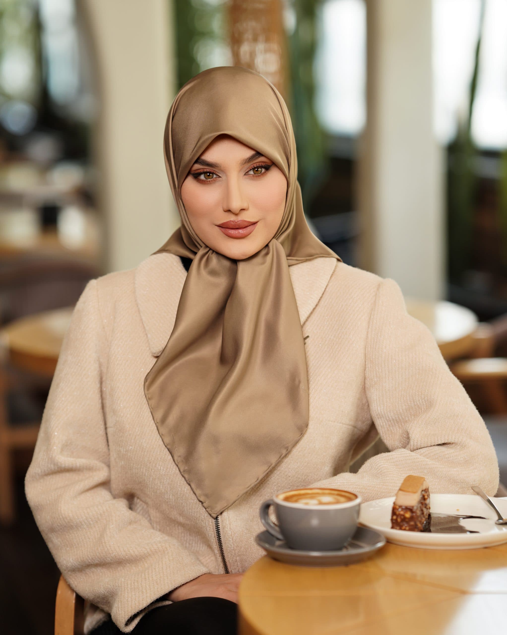 روسری ابریشم توییل ۰۱۷۴۲