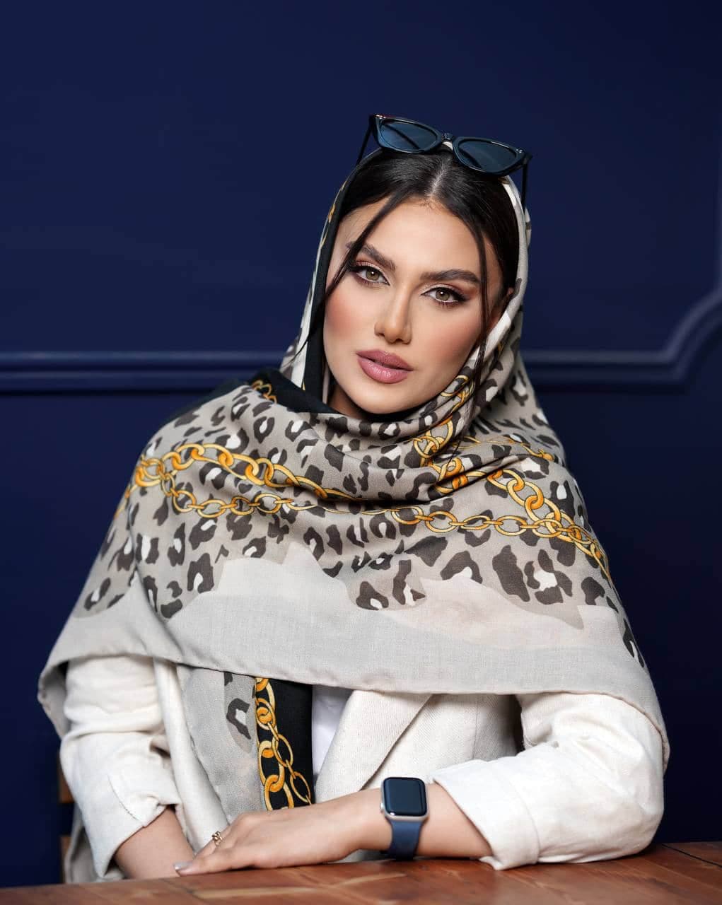 روسری نخی سیا اسکارف ۰۱۴۷۴