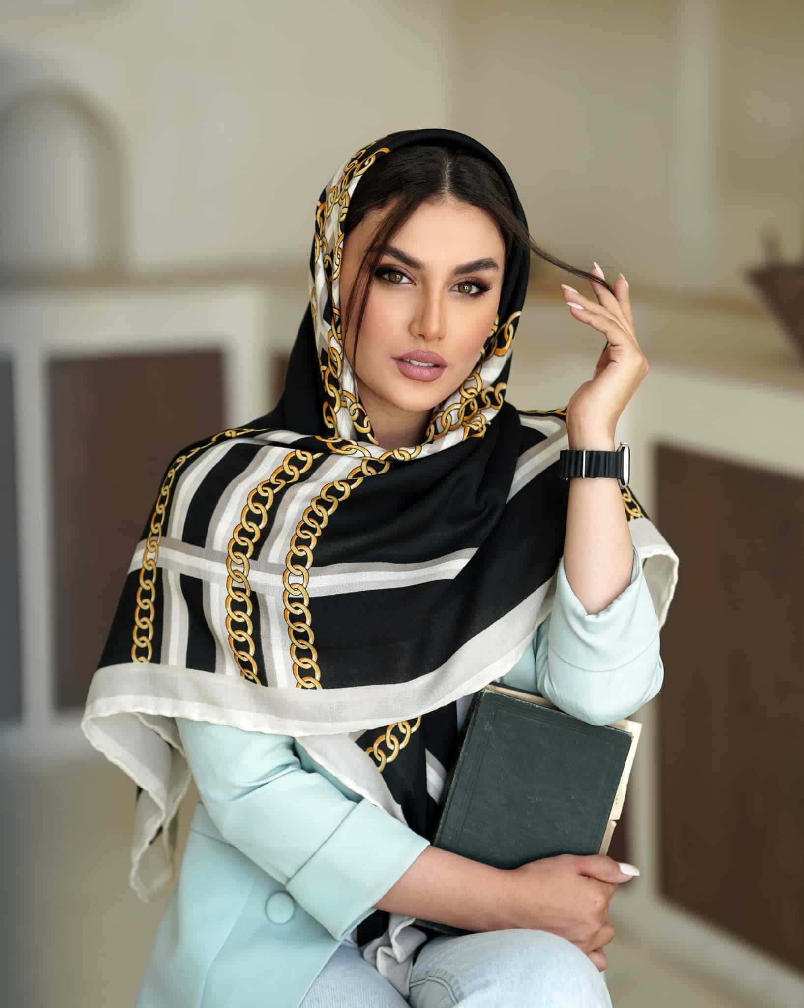 روسری نخی سیا اسکارف ۰۱۴۶۷ — تصویر ۳