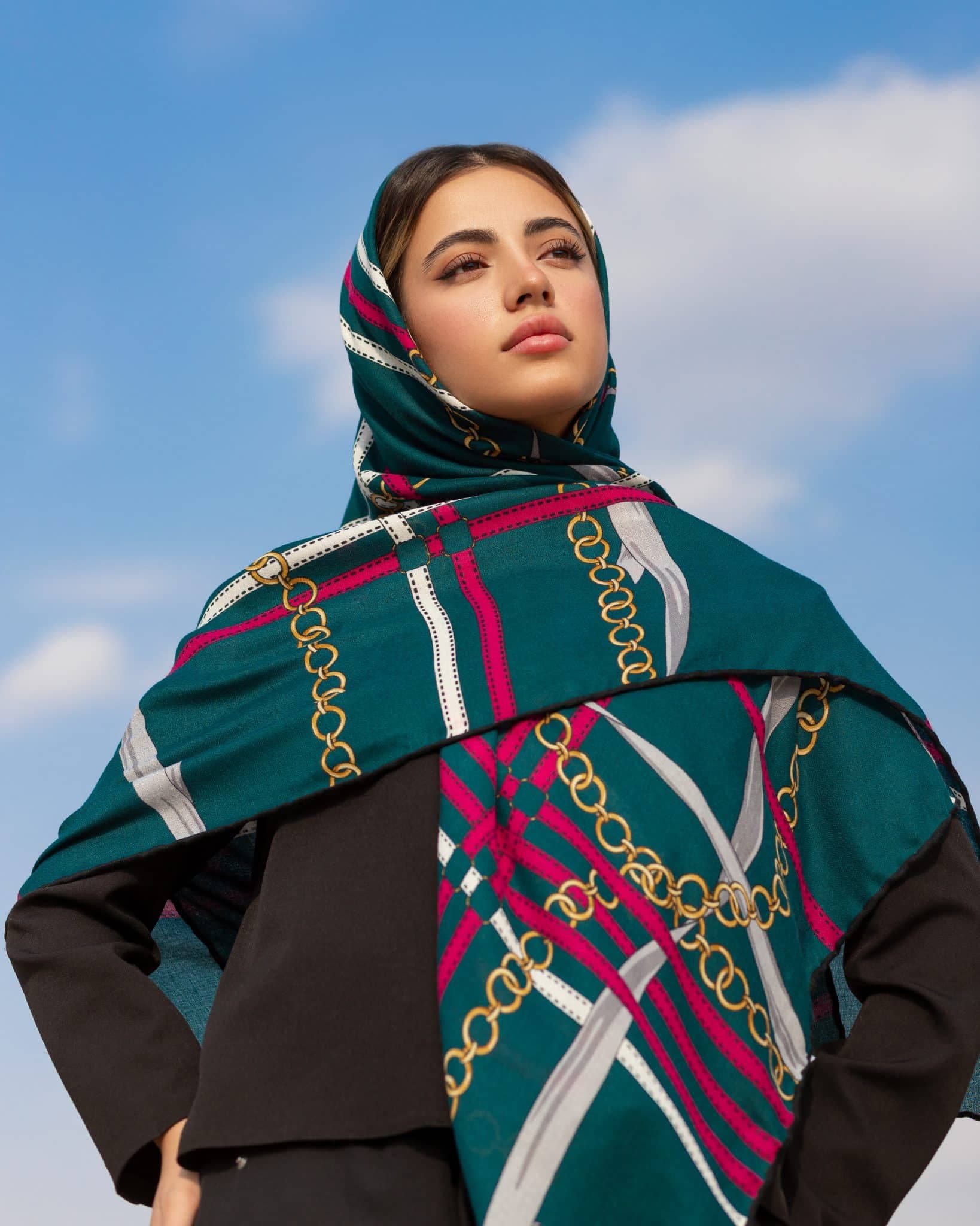 روسری نخی سیا اسکارف ۸۱۷